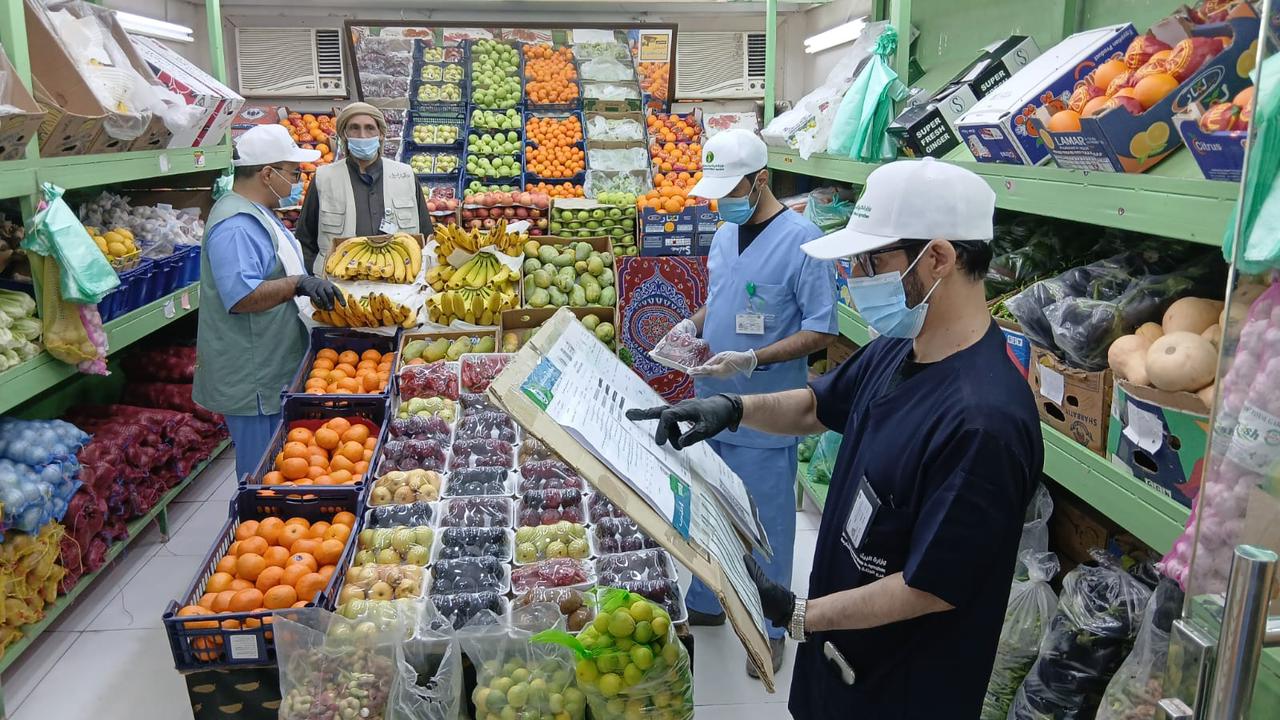 ‏“بيئة رنية” تكثّف جولاتها الرقابية والتوعوية على المسالخ وأسواق النفع العام استعدادًا لموسم الحج  ‏