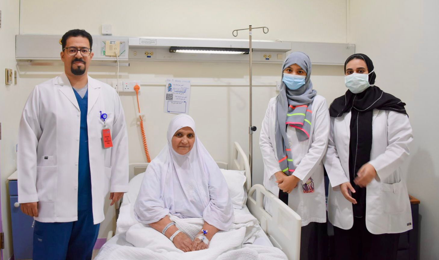 مستشفى حراء العام ينجح في تدخل جراحي طارئ لإنقاذ حاجّة جزائرية