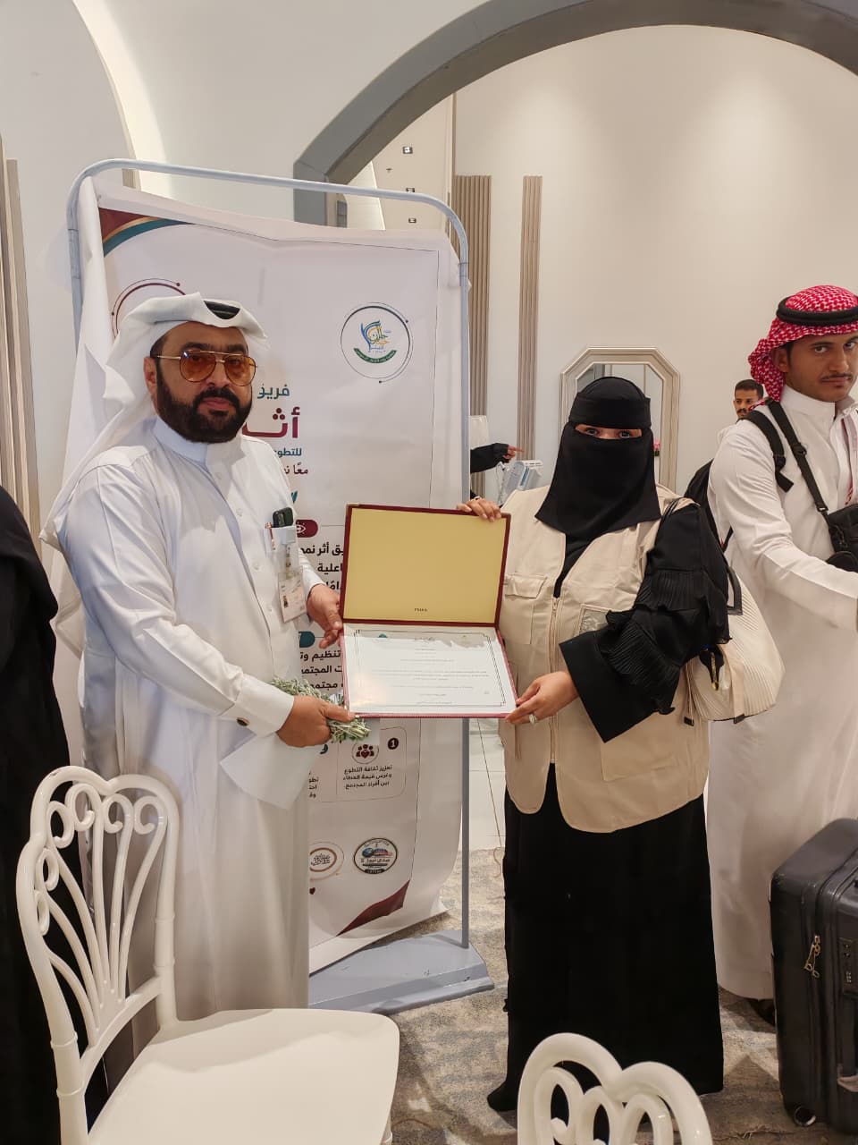 فريق أثر التطوعي يشارك في مبادرة “توديع الحجاج” بصبيا وسط أجواء إيمانية وإنسانية