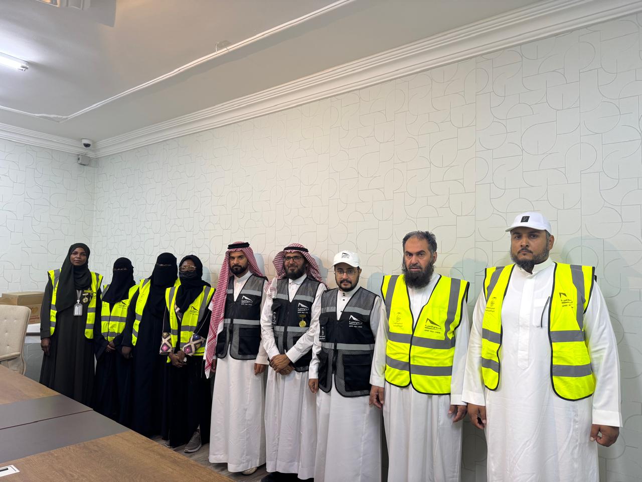 “بقاع خضراء” تُسخّر العمل التطوعي لخدمة الحجاج.. ومبادرات نوعية تعكس صورة المملكة الحضارية في المشاعر المقدسة