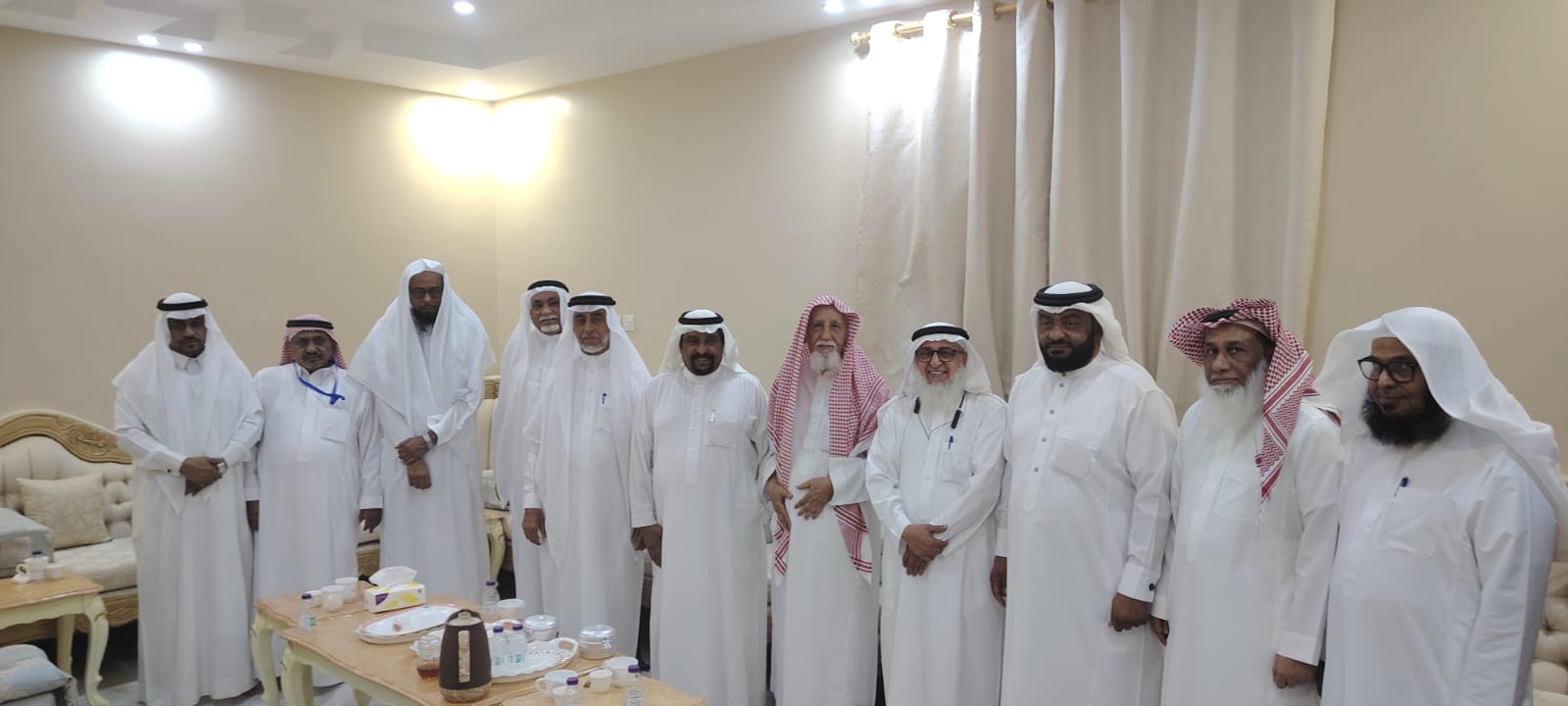 اعضاء،مكتب أبوعريش يزورون الشيخ المدخلي