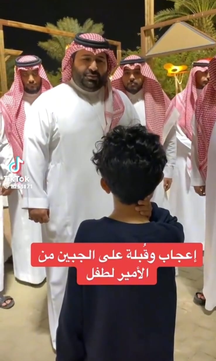 قمة التواضع جسدت روح الإنسانية