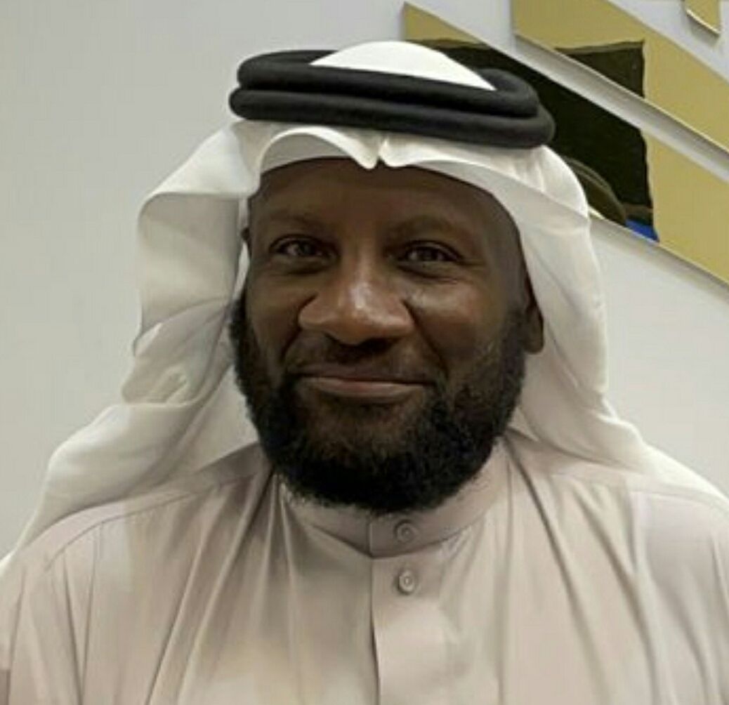 كشافة مكة ينهون برنامج التمكين اللغوي