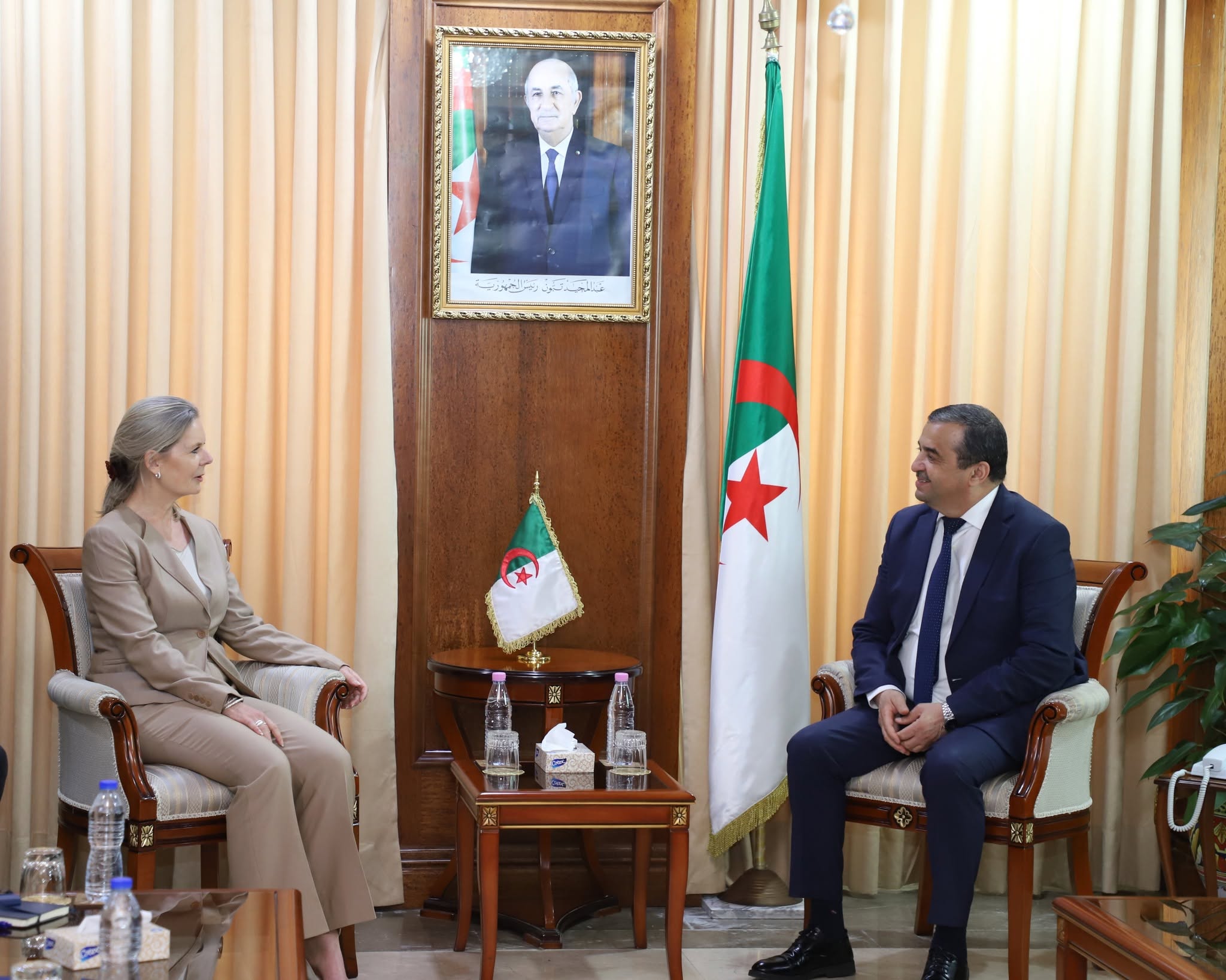 وزير المحروقات الجزائري يجري مباحثات مع نائبة رئيس مجمع “إكينور” الطاقوي النرويجي