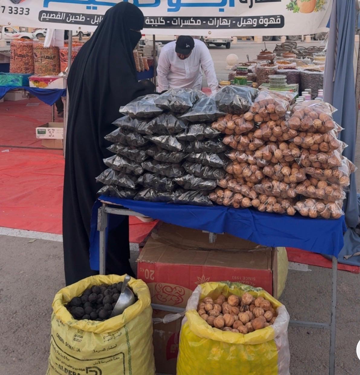سوق الاثنين في ثادق.. وجهة تراثية تنبض بالحياة والتجارة