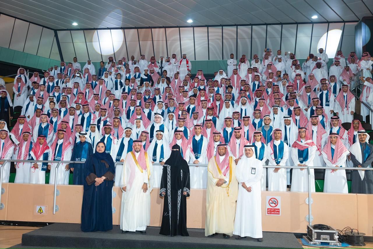 تعليم جدة يحتفي بالطلبة “سفراء التفوق” في حفلهم السنوي للعام 1446هـ