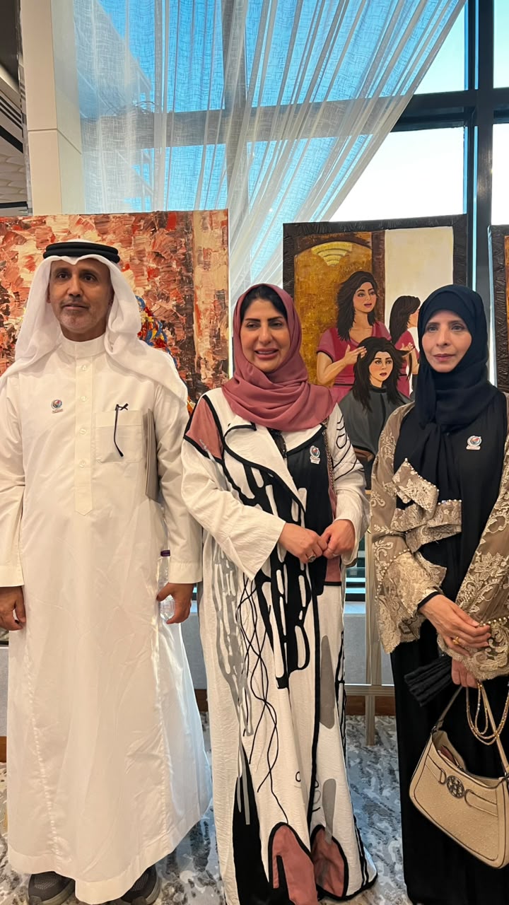 تكريم صحيفة صدى نيوز خلال مشاركتها في تغطية معرض الفنون التشكيلية بجدة