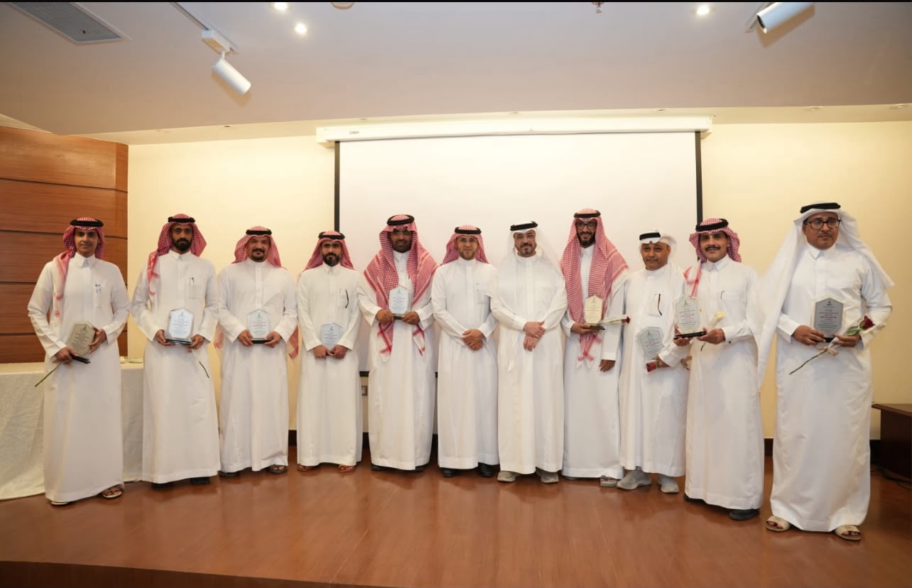جامعة الملك عبدالعزيز تحتفي بتخريج دفعة الماجستير في الإعلام الرقمي
