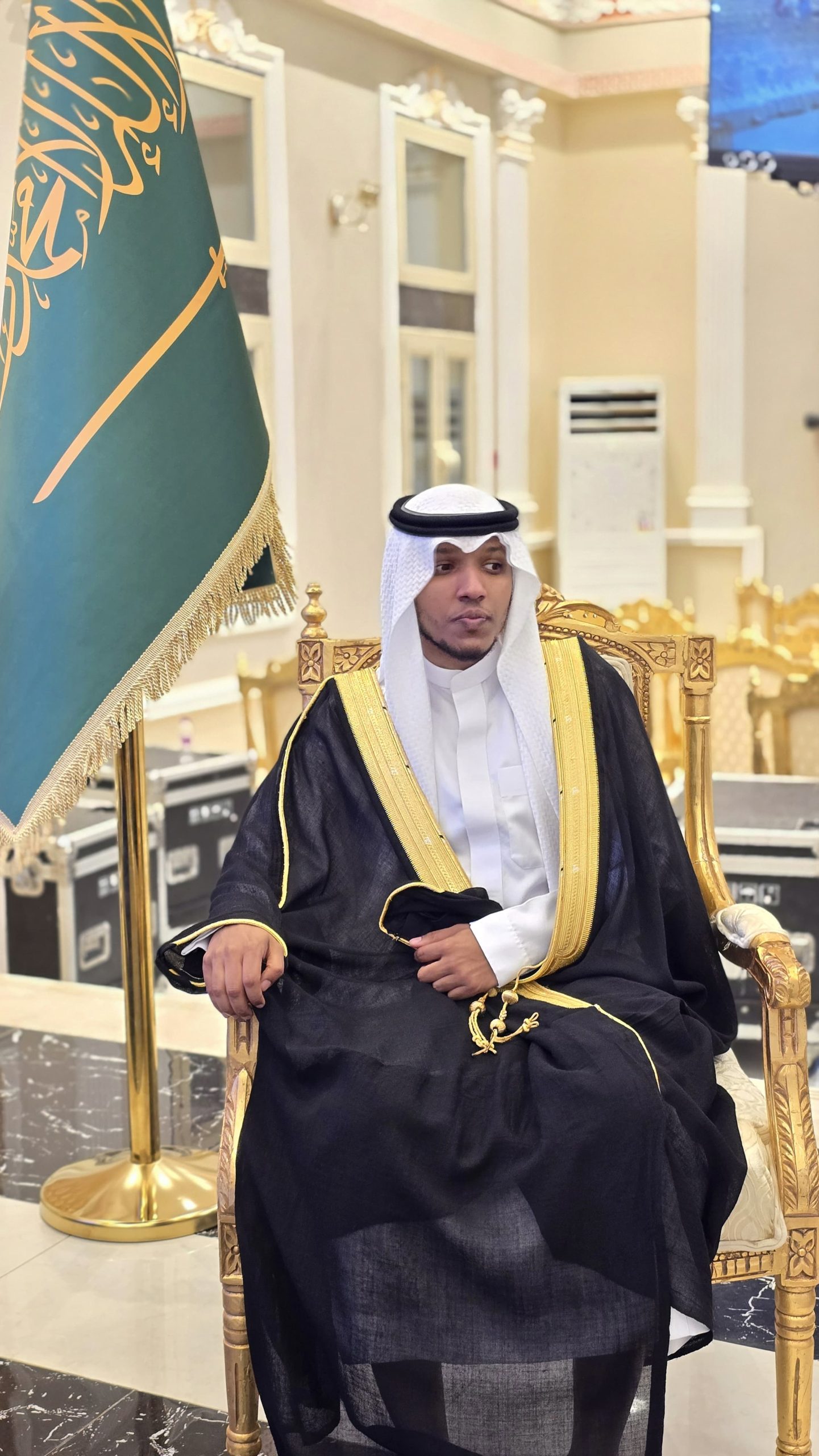 في مشهدٍ يجسّد الوفاء والثقة.. تنصيب الشيخ حسن محمد قيسي معرفًا لقبيلة قيوس بني شبيل