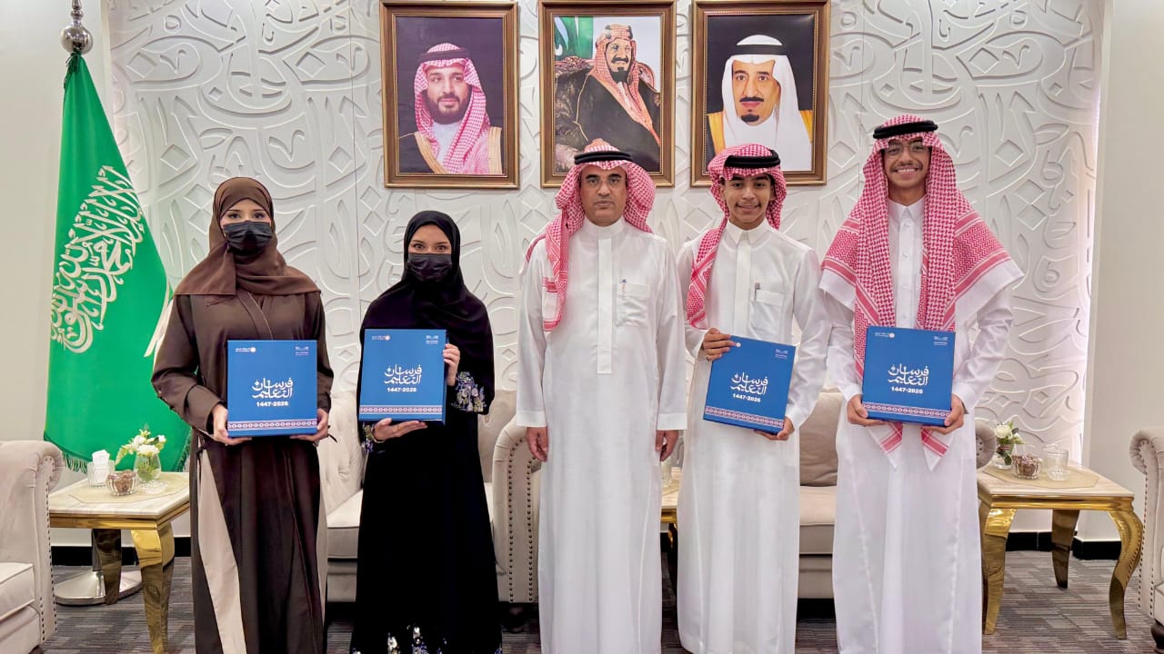 تعليم الطائف يكرم الطلبة المشاركين في مسابقة فرسان التعليم