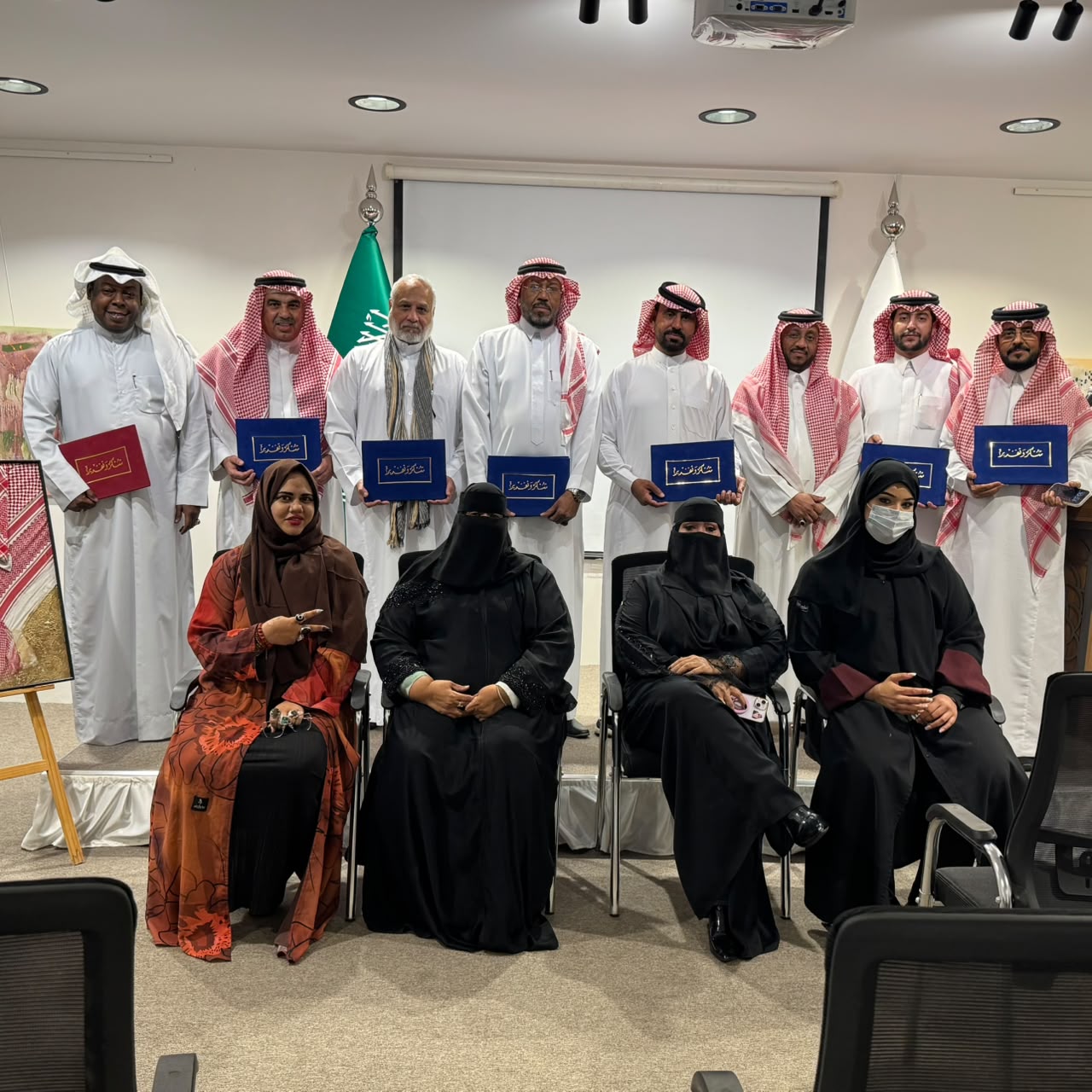 مركز ينير الكون الثقافي يستضيف أمسية “ليلة من ليالي وجه القمر”