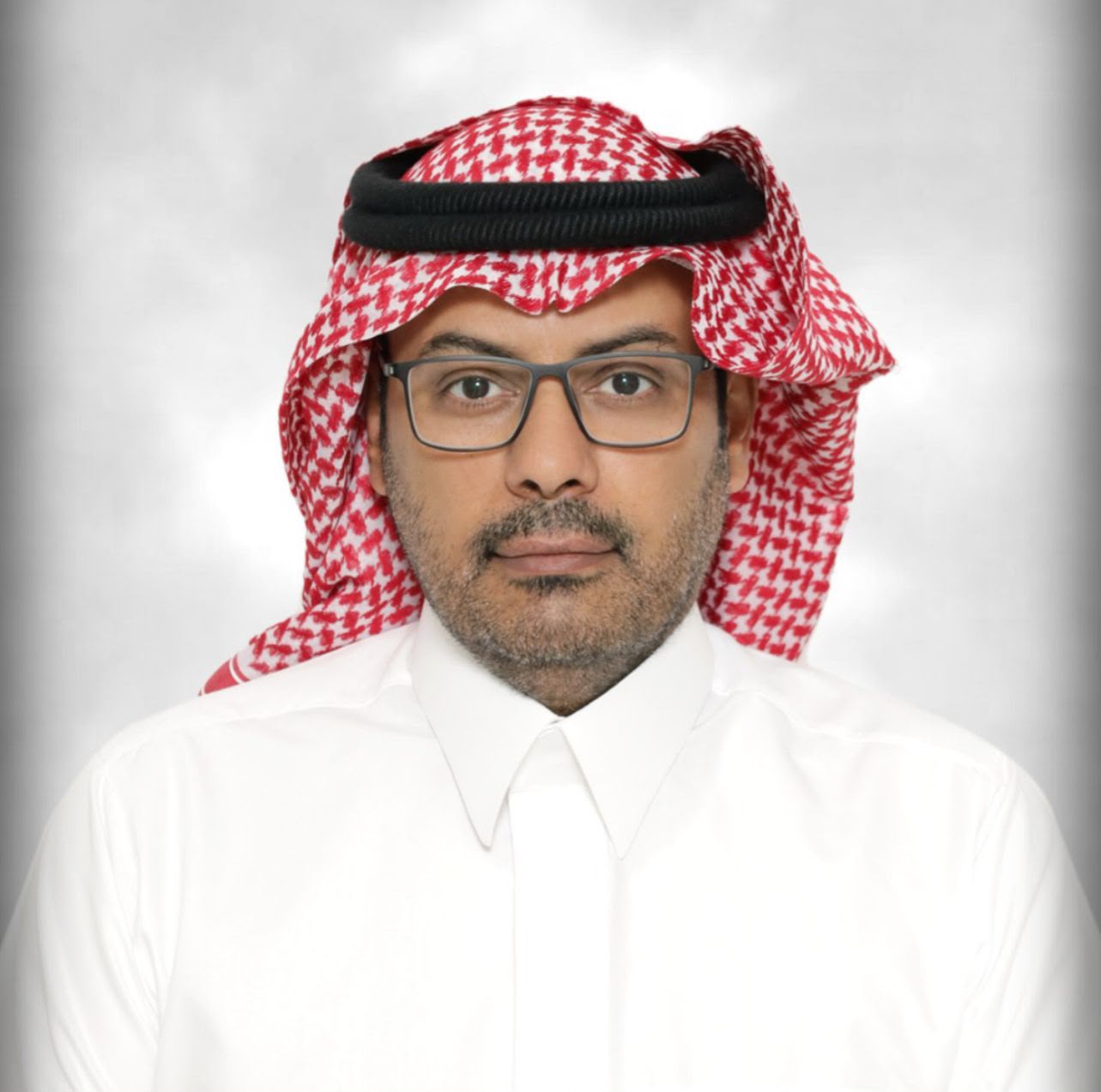 نادي ملتقى المبدعين الثقافي يهنئ اللواء مشعل بن جريد العنزي بترقيته
