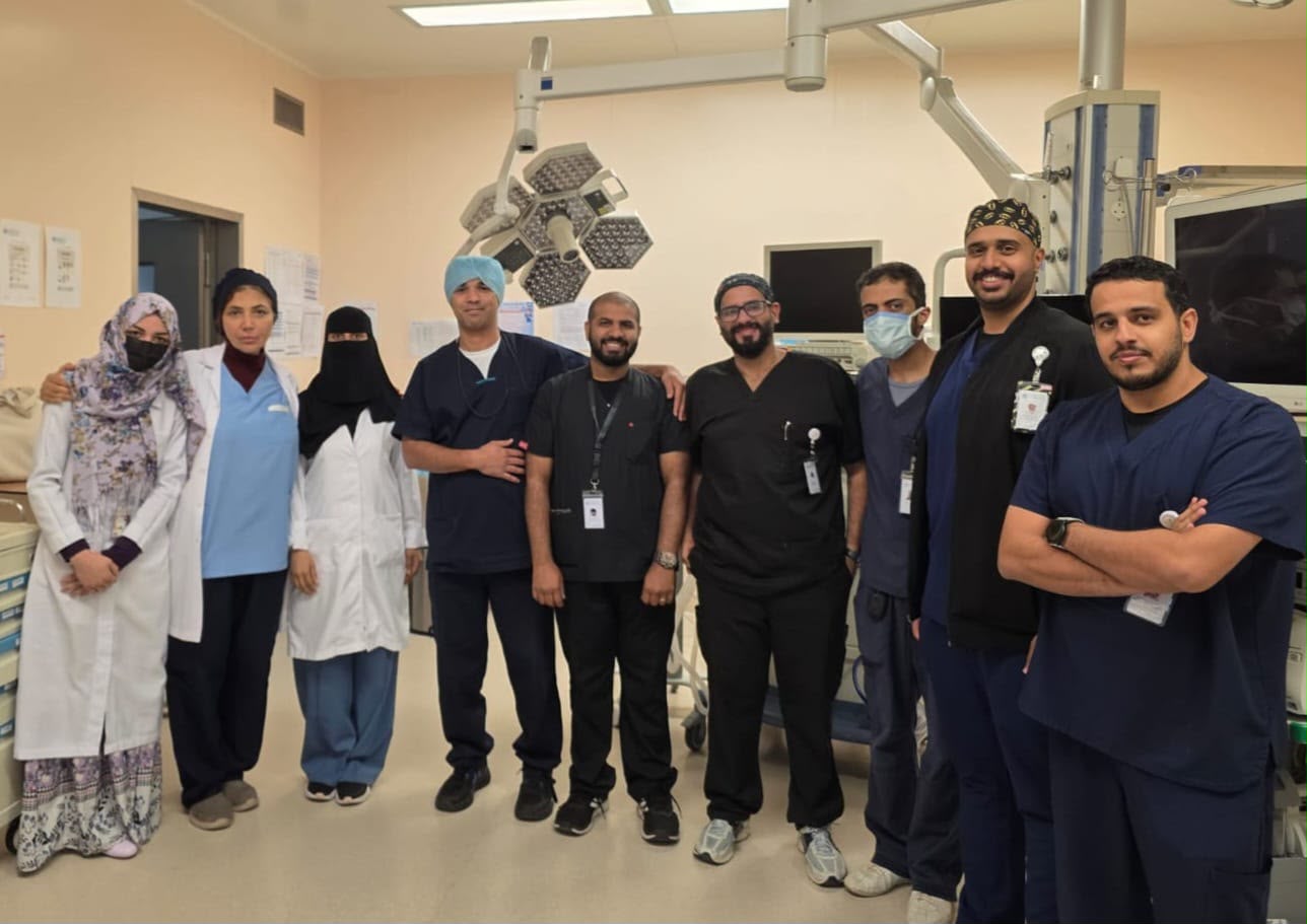 التشخيص المبكر ينقذ خمسينيًا من ورم بالمعدة في “مجمع الملك عبدالله الطبي” بجدة