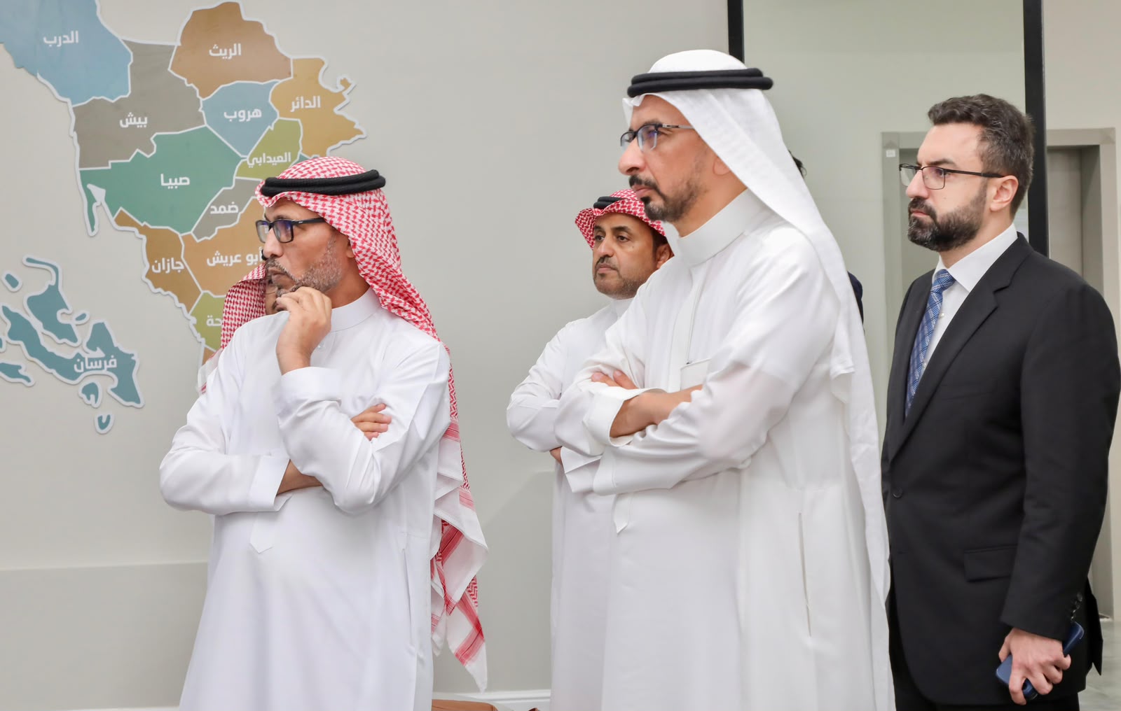 ” النعمي ” يستقبل أمين وأعضاء لجنة دراسة الاحتياج والحلول للقطاع الصحي
