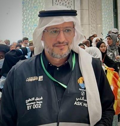 عشقت خدمة ضيوف الرحمن في المسجد الحرام منذ الصغر