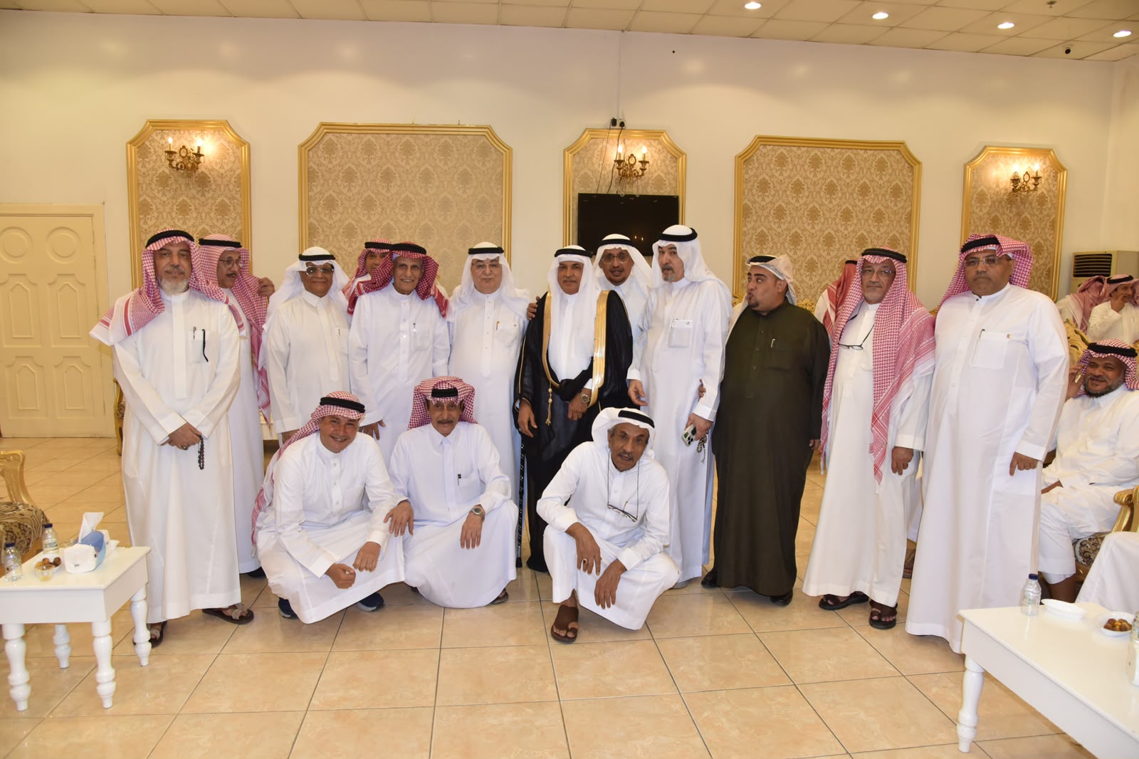الإعلامي عبدالله الصقير يحتفل بعقد قران كريمته أروى بحضور نخبة من الإعلاميين بجدة