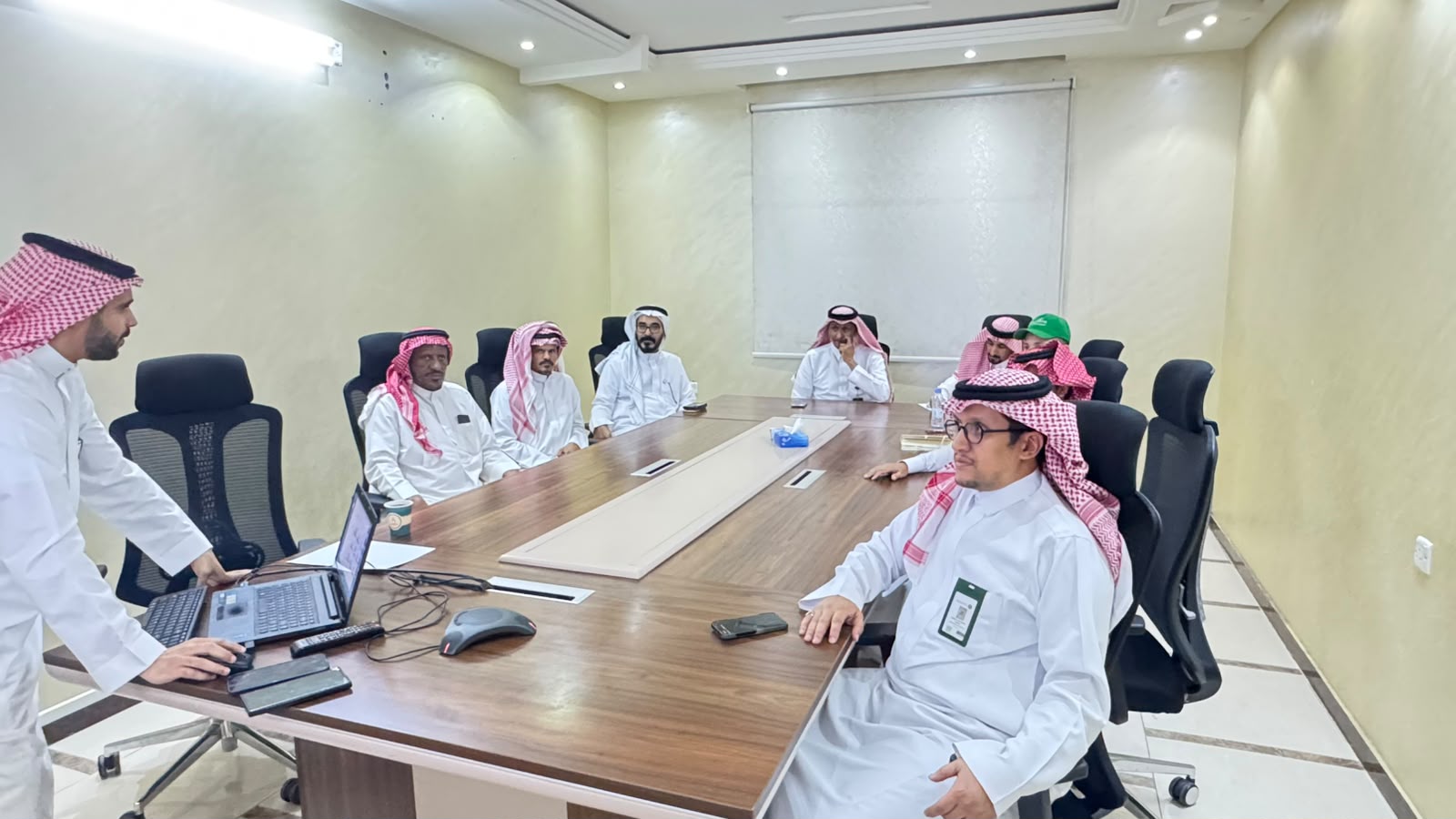 وزارة البيئة تنظم ورشة عمل لرفع كفاءة استخدام نظام جاهز