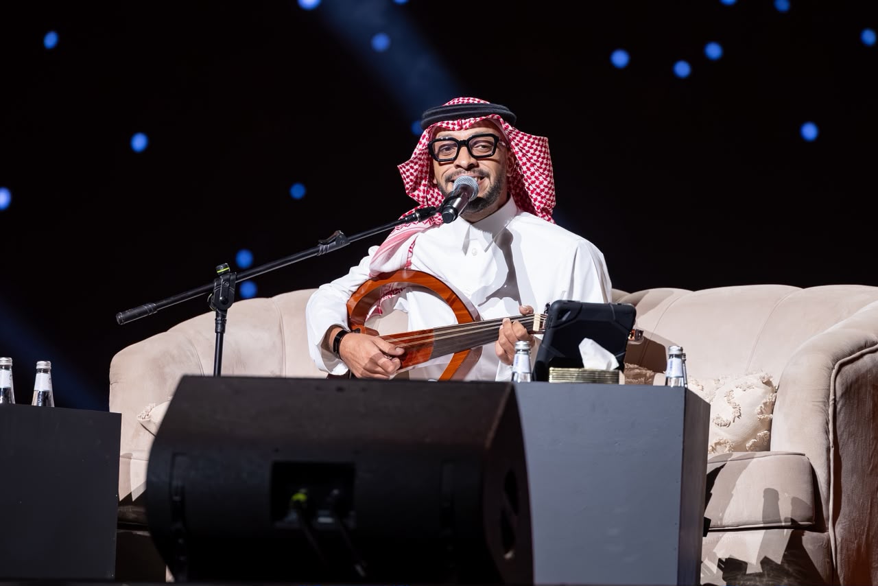 ليلة من الطرب .. الضويحي والمانع يشعلان حفلات موسم جدة حتى الثانية صباحا 
