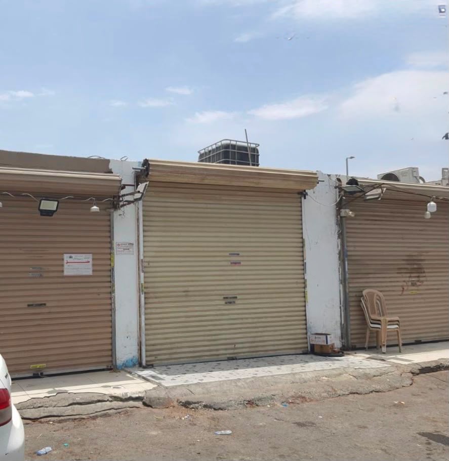 لحماية الأرواح والممتلكات.. أمانة محافظة جدة تُشعر المباني الآيلة للسقوط بمحيط سوق القوزين