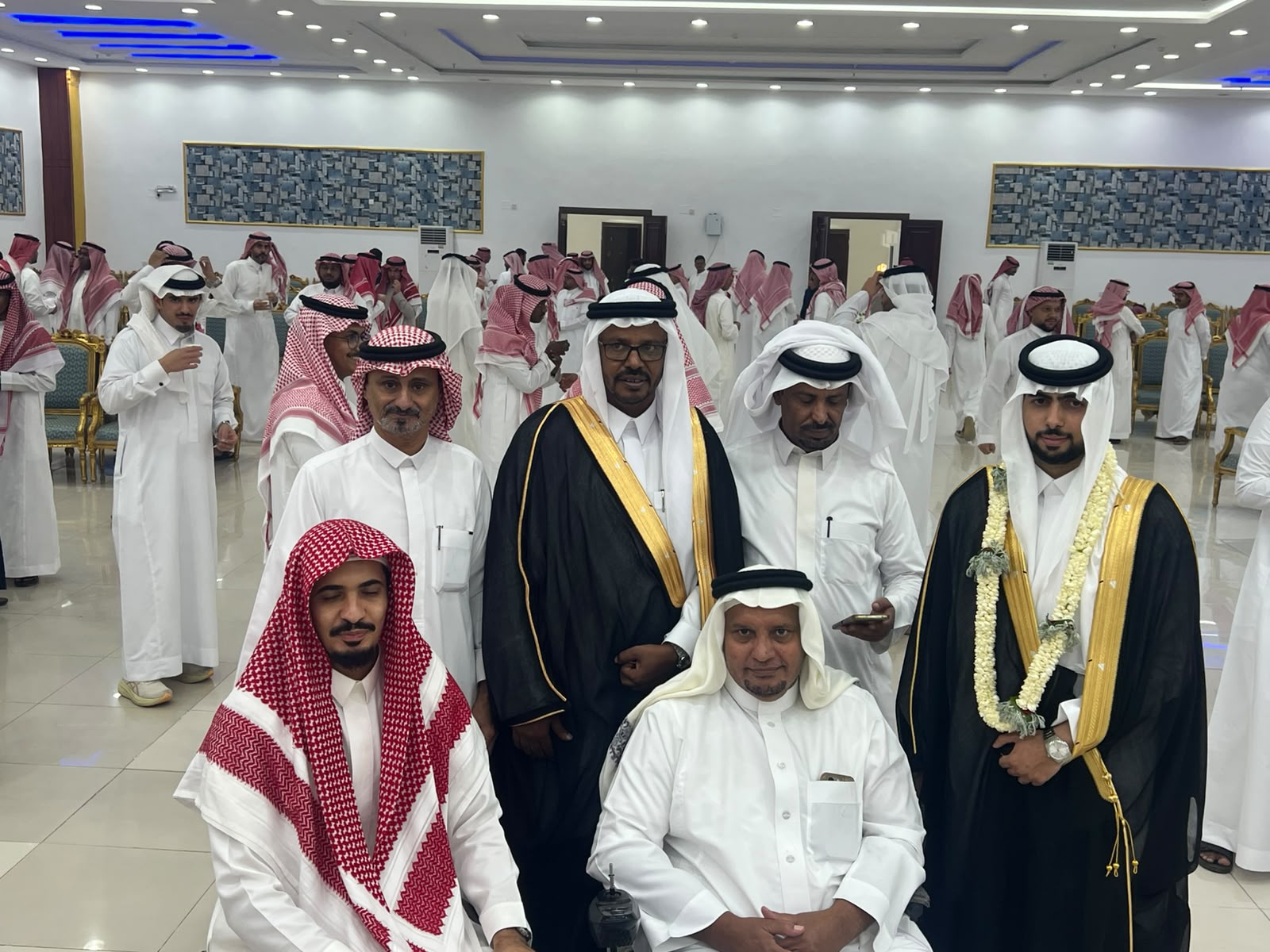 ( آل مشهور ) يزفون نواف عريساً في توباز شعب الذيب