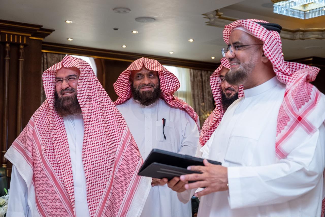 السديس: يدشّن الخطة التشغيلية لموسم العمرة والزيارة 1448هـ لتعزيز الخدمات الدينية بالمسجد النبوي