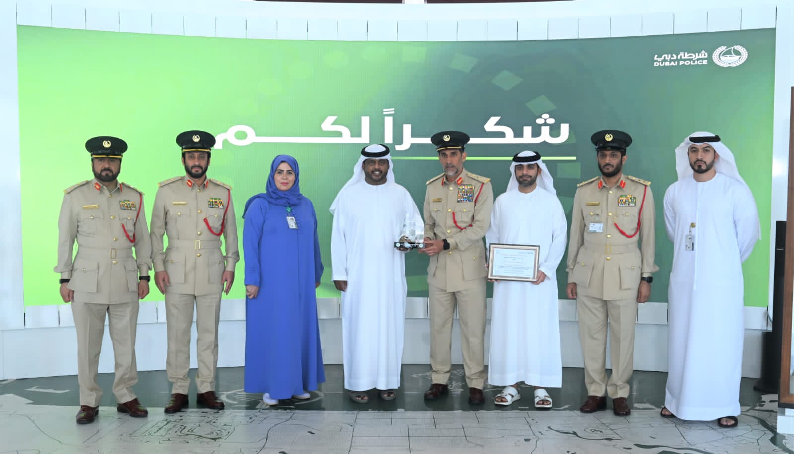 عبدالله المري يكرّم فريق “شكرًا لعطائك” التطوعي تقديرًا لإسهاماته في المبادرات المجتمعية والإنسانية