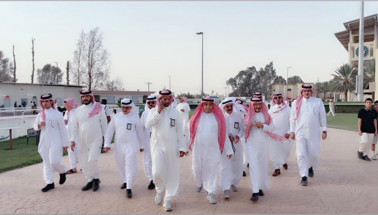 فرع هيئة الصحفيين بمنطقة مكة يزور ميدان الملك خالد للفروسية بالطائف