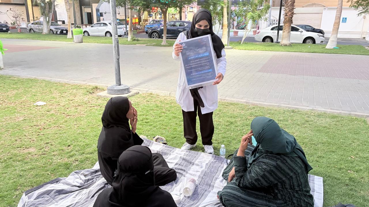 “مستشفى الملك عبدالعزيز يُفعّل اليوم العالمي لالتهاب الكبد الفيروسي في أحد المولات وممشى السلامة بجدة”