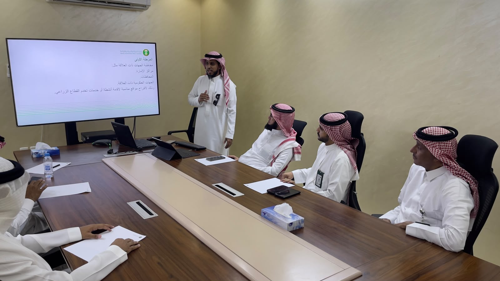 ورشة عمل تستعرض آلية تخصيص الأراضي الزراعية وتعزز كفاءة إنجاز المعاملات