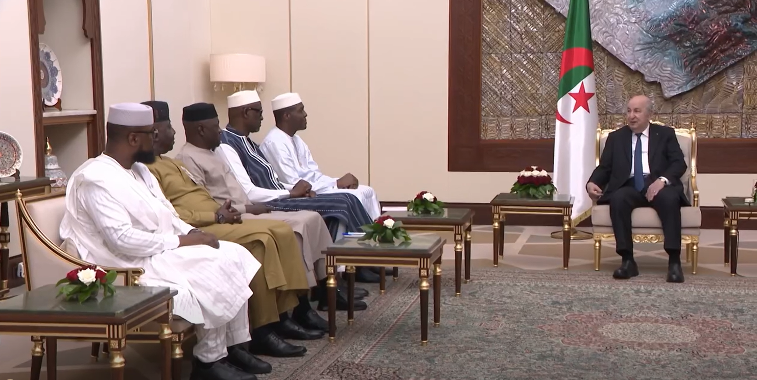 الرئيس الجزائري يستقبل الوزير الأول لجمهورية مالي