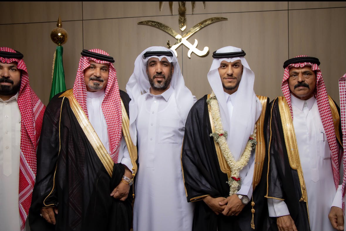 آل العسيس يحتفلون بزواج ابنهم باحد المسارحة