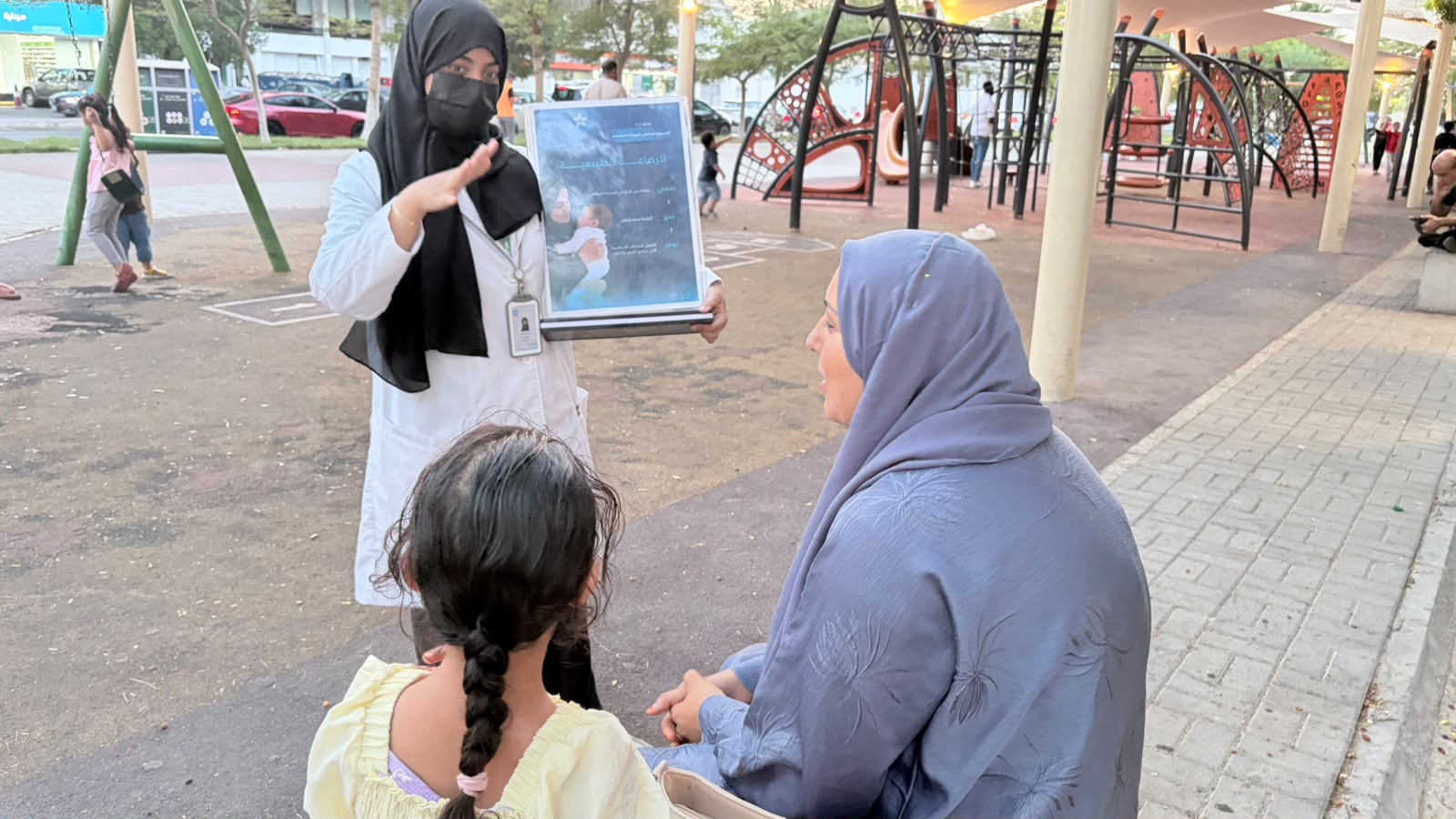 مستشفى الملك عبدالعزيز يفعّل الأسبوع العالمي للرضاعة الطبيعية لتعزيز صحة الأم والطفل في بجدة