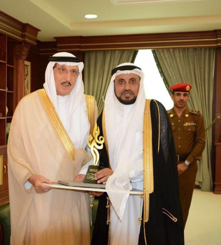 بعد 34 عامًا من العطاء والتميز الاستاذ حافظ حبيبي يختتم مسيرته التعليمية