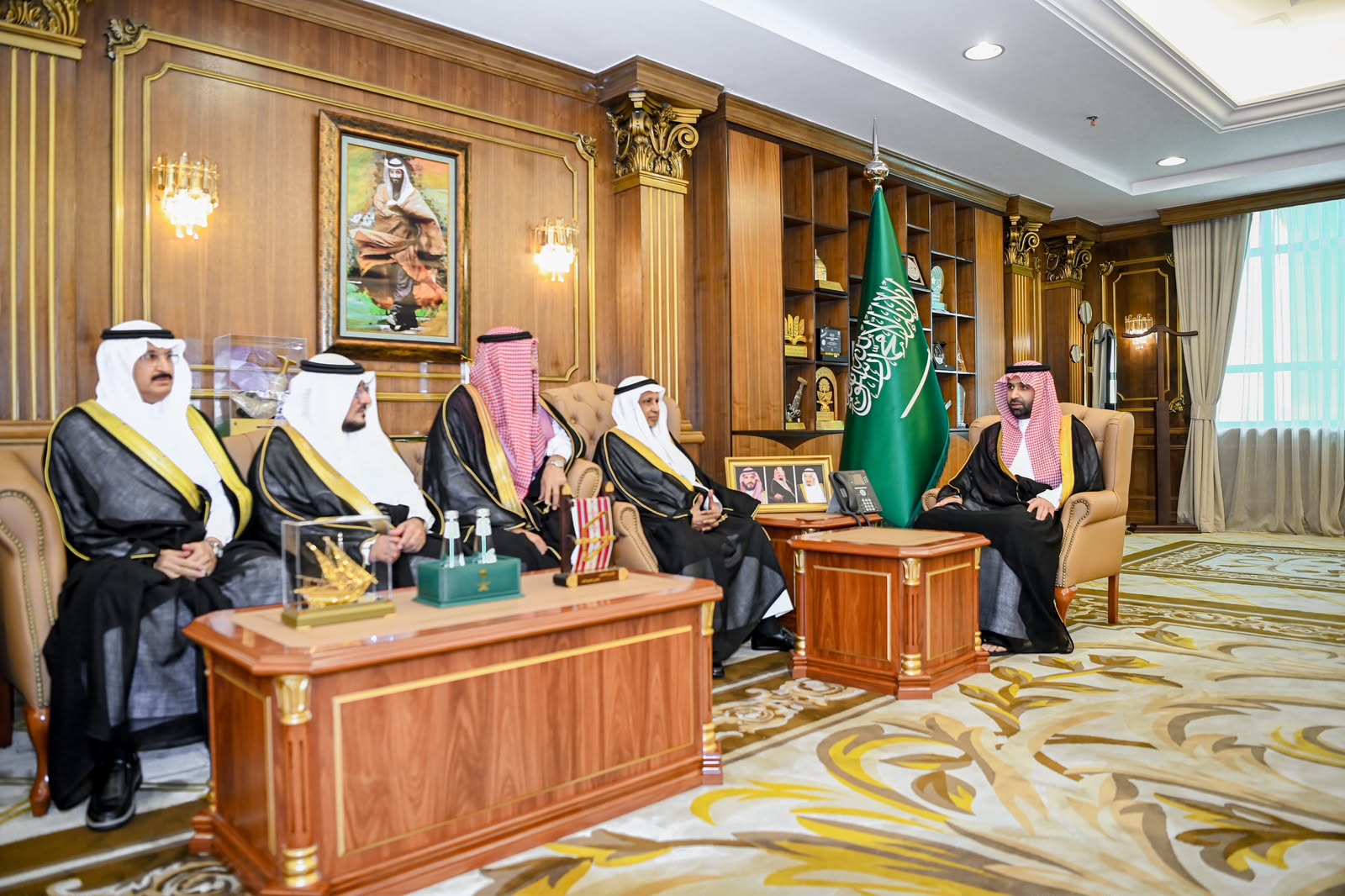 أمير جازان يستقبل أعضاء مجلس المنطقة المعينين حديثًا