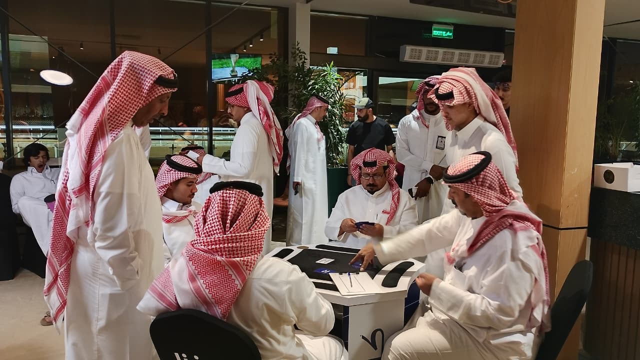 بين صهيل الخيل وخفقات القلوب.. انطلاق «طويق للبلوت» بقيمة جوائز استثنائية