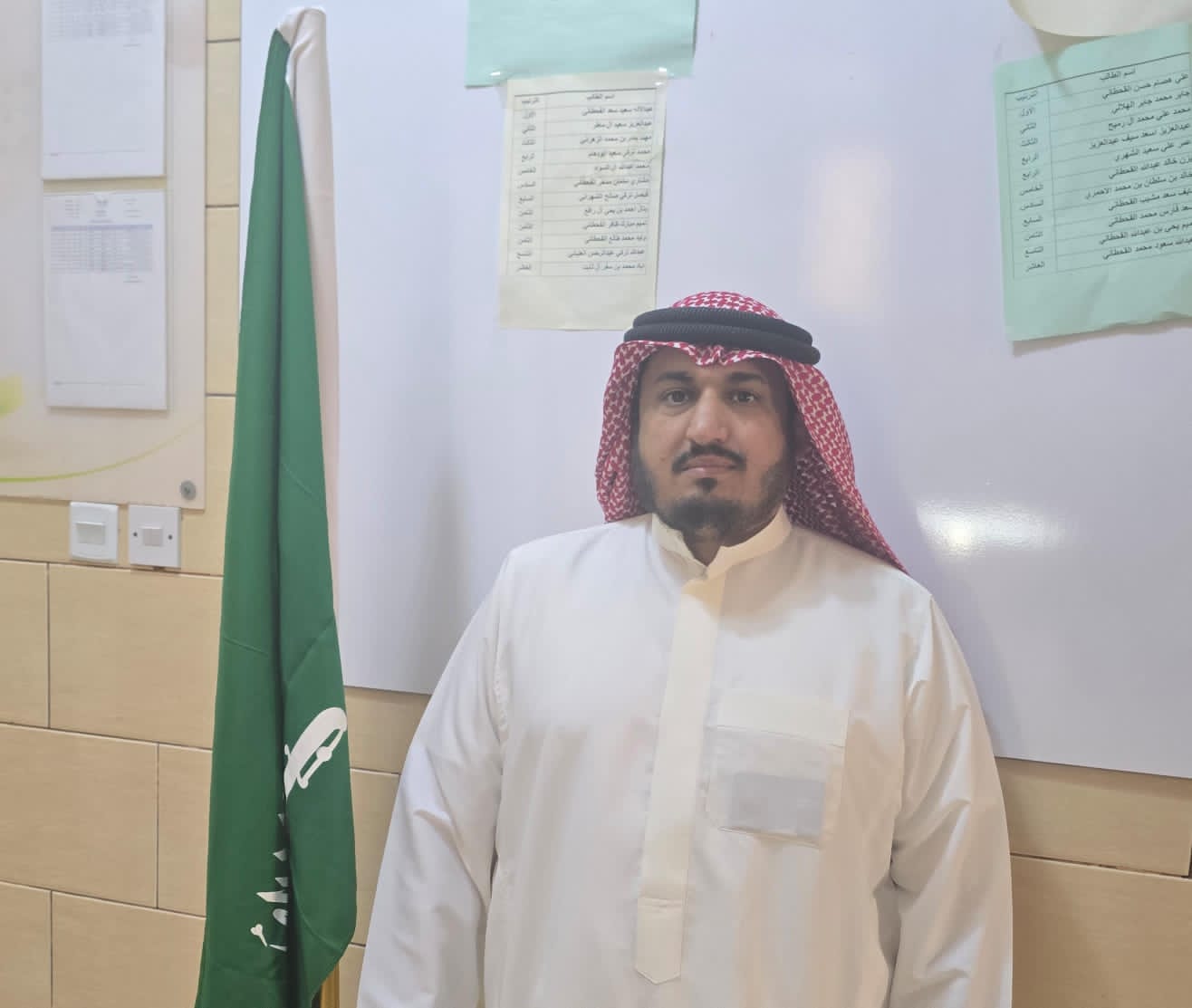 الاستاذ علي بن جابر آل صالح الشهراني يُرزق بمولود جديد