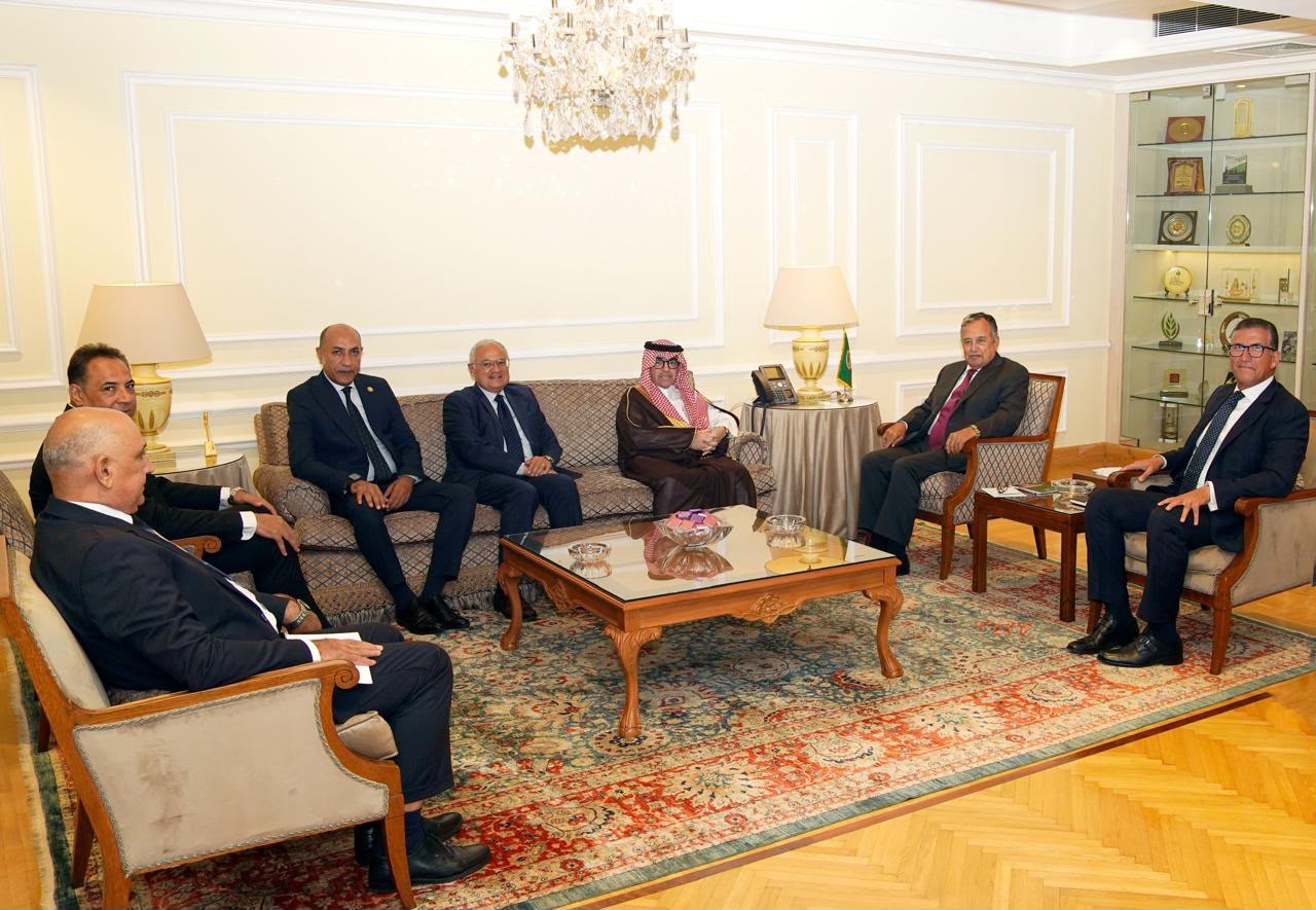 الأمين العام لجامعة الدول العربية يستقبل رئيس المنظمة العربية للسياحة والوفد المرافق له