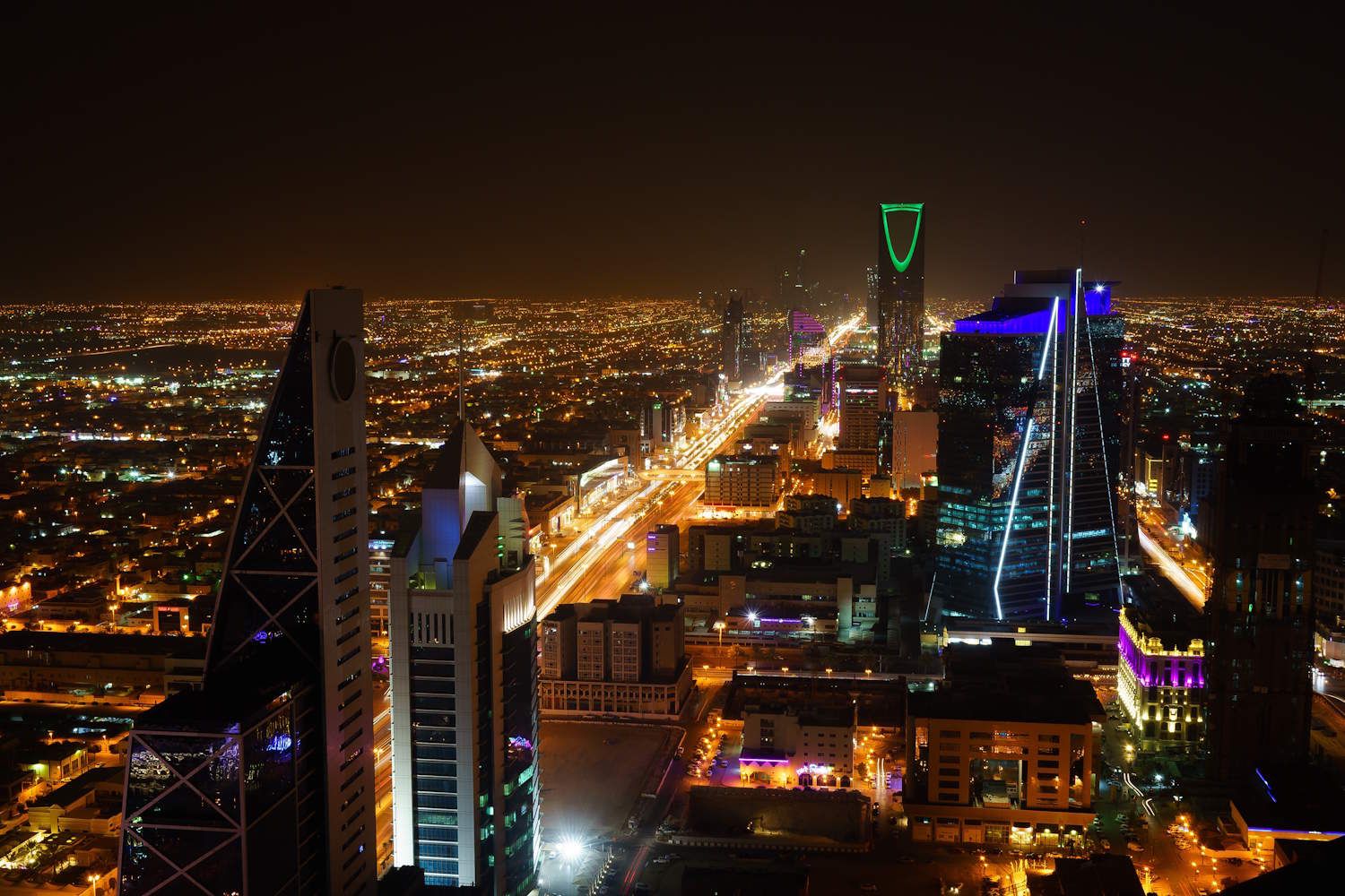 «سوق السفر العالمي-سبوت لايت» الرياض ينطلق بشراكة استراتيجية مع وزارة السياحة