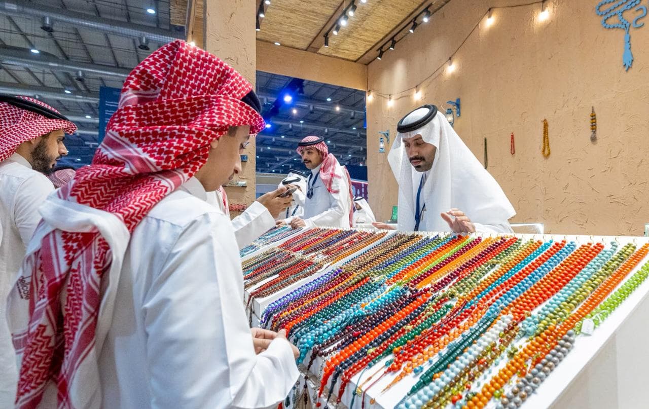 معرض الصقور والصيد 2026.. أكثر من 1440 عارضًا وعلامة تجارية في وجهة تجمع الموروث والأعمال والتجارب