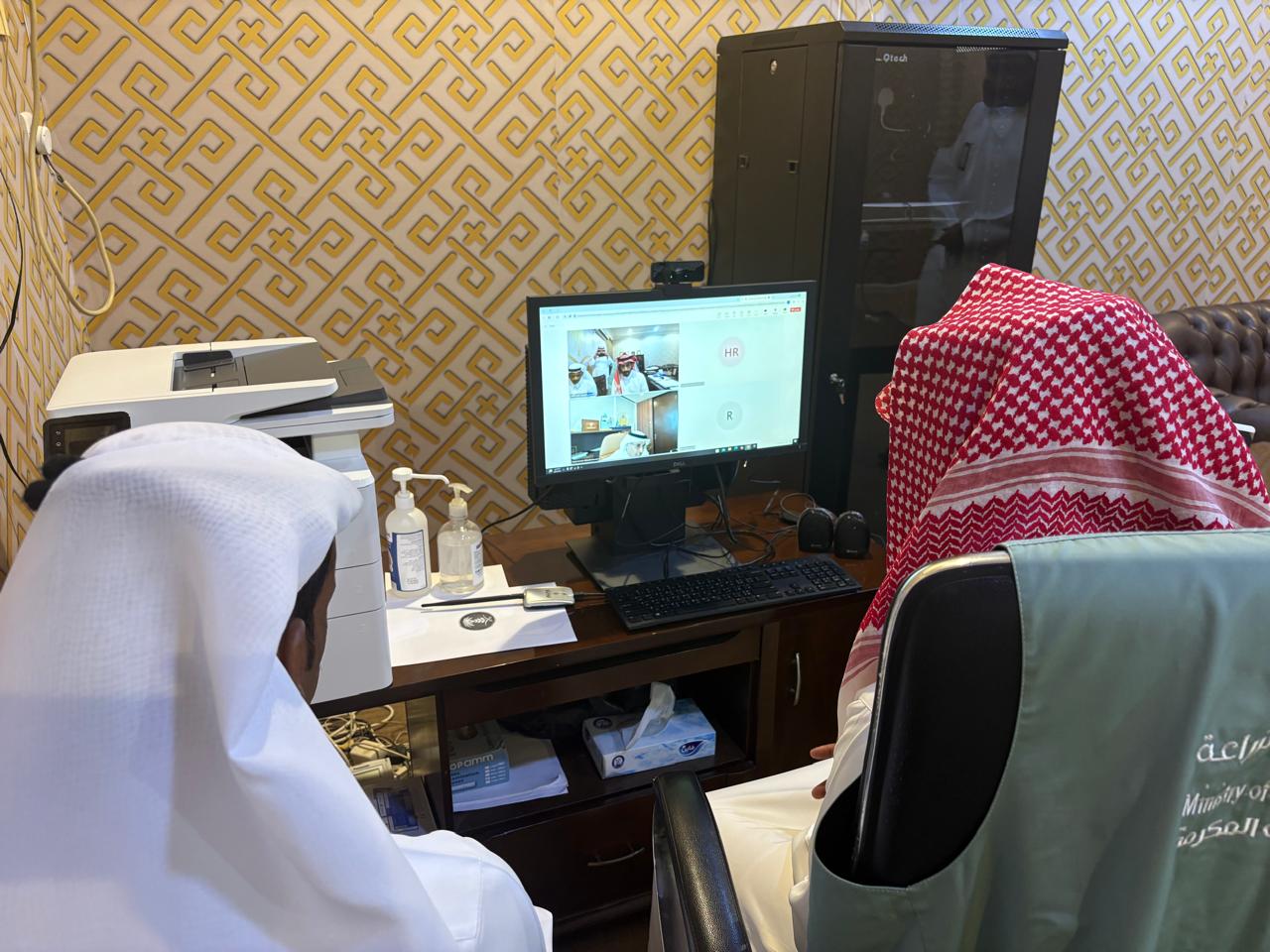 ‏«بيئة مكة» تقرّب المسافات.. تواصل مرئي مباشر يغني المستفيد عن زيارة مقر الفرع