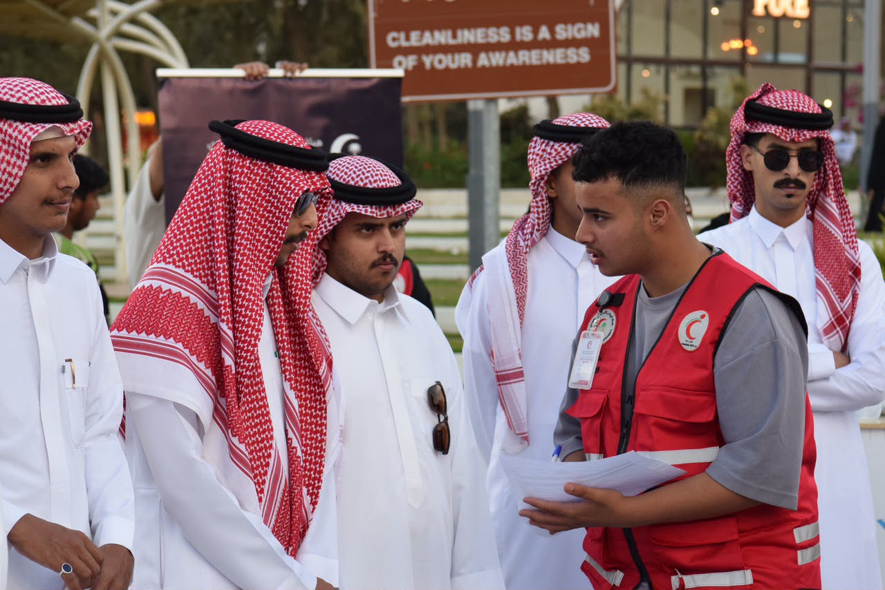 الهلال الأحمر بالباحة ينفذ برامج توعوية بمناسبة اليوم العالمي للإسعافات الأولية