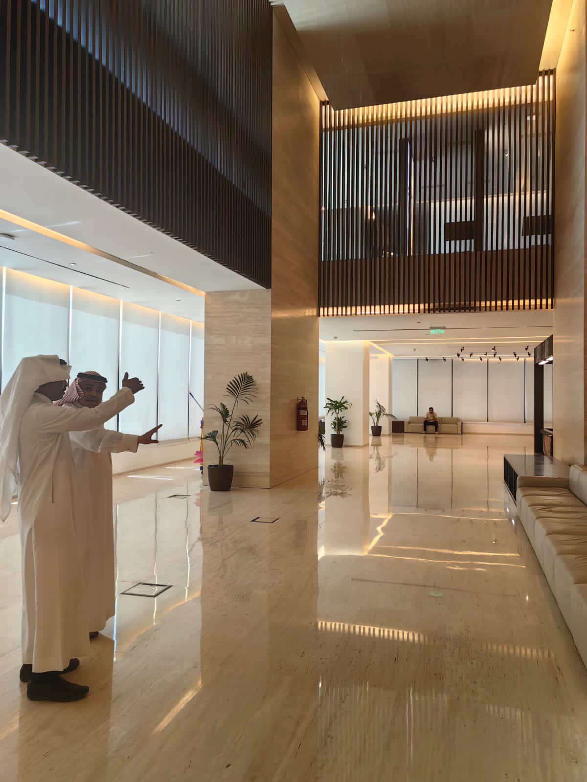 جولة تفقدية إستعداداً للمعارض الفنية بمناسبة اليوم الوطني السعودي