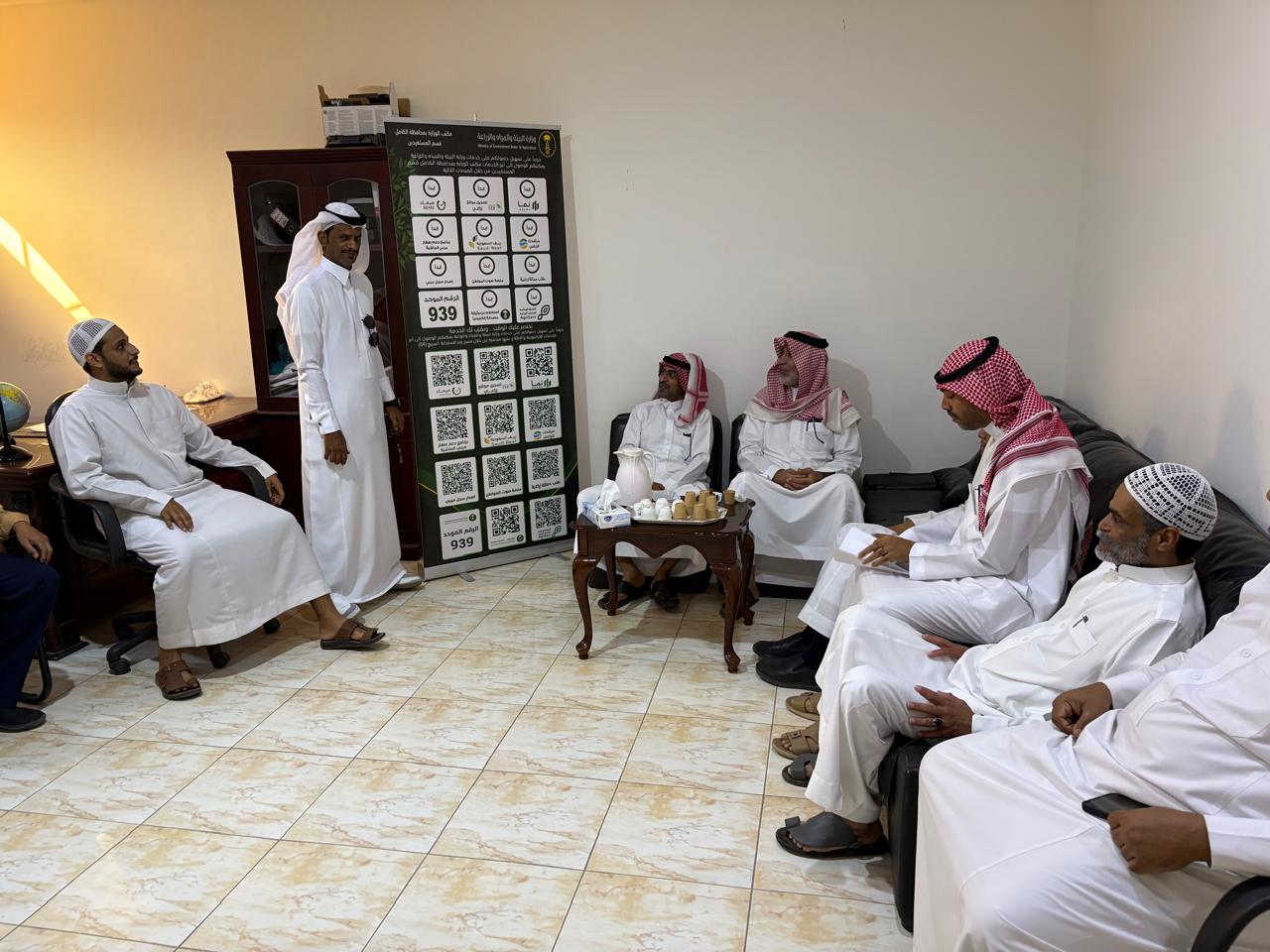 بيئة الكامل ينفذ مبادرة تعريفية للتعريف بالخدمات الإلكترونية التي تقدمها الوزارة