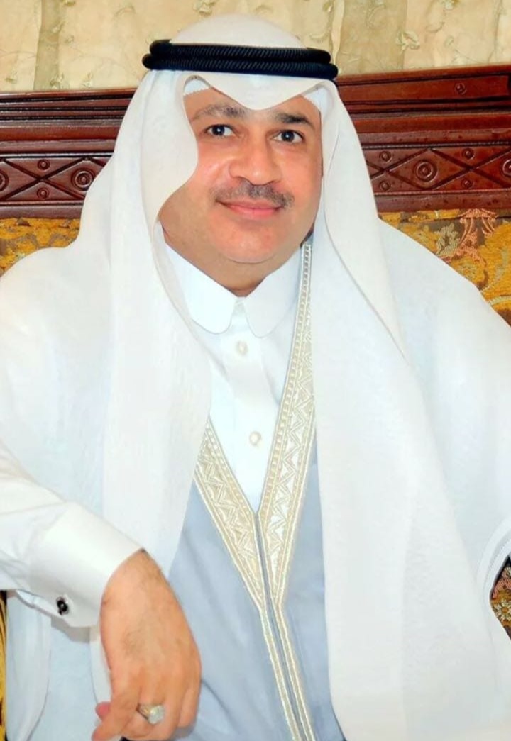 الأستاذ خليل محمد ربيع فارسي: يرفع آسمى أيات التهاني والتبريكات للقيادة الرشيدة حفظها الله بمناسبة اليوم الوطني