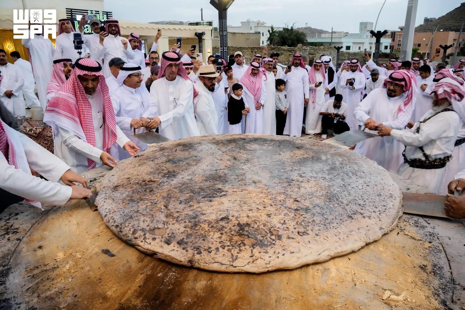 «الخبزة المقنّاة».. نكهة الباحة التي تختصر حكاية الموروث الشعبي