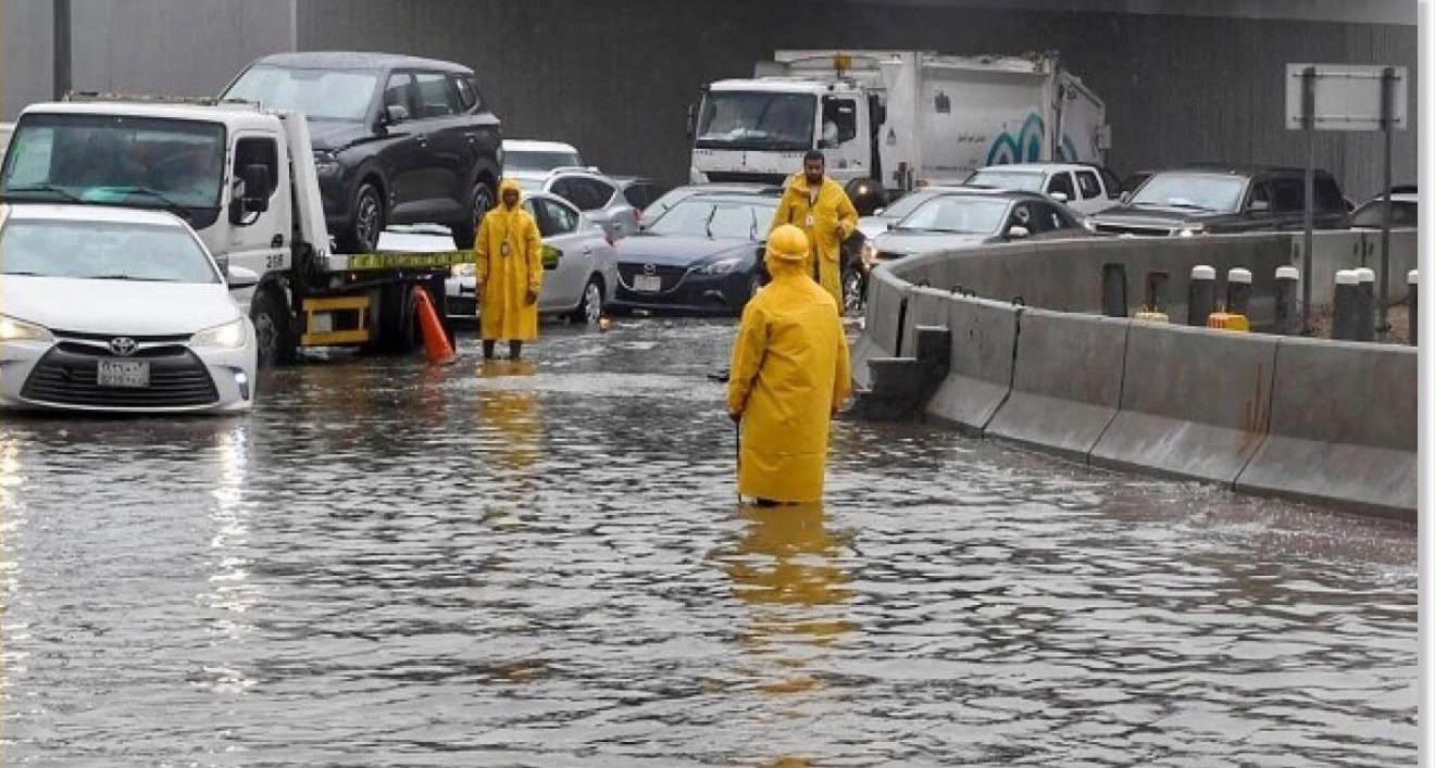 أمطار رعدية وسيول متوقعة على مناطق بالمملكة