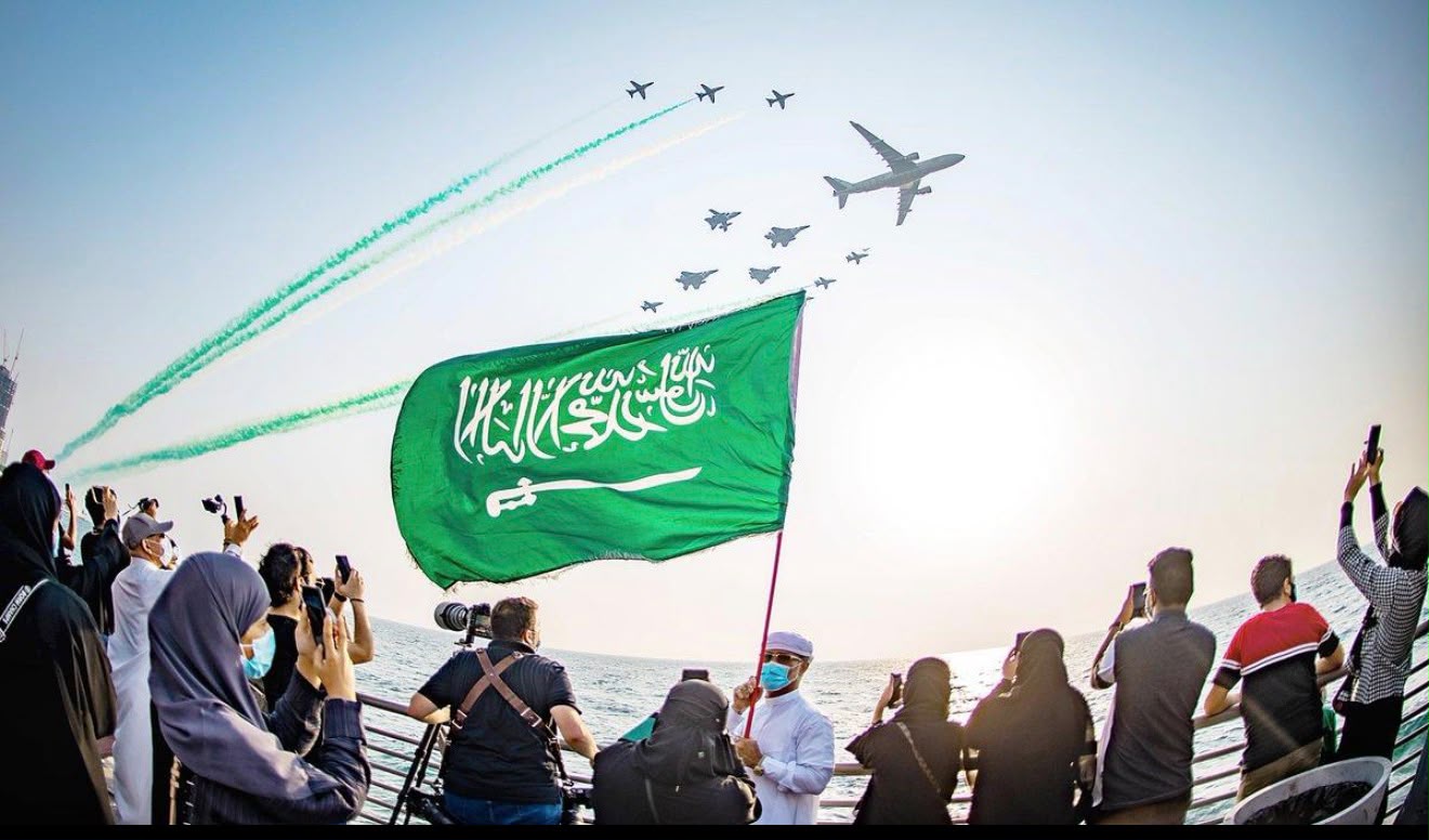 جدة تشهد عروضًا جوية احتفاءً باليوم الوطني الـ96