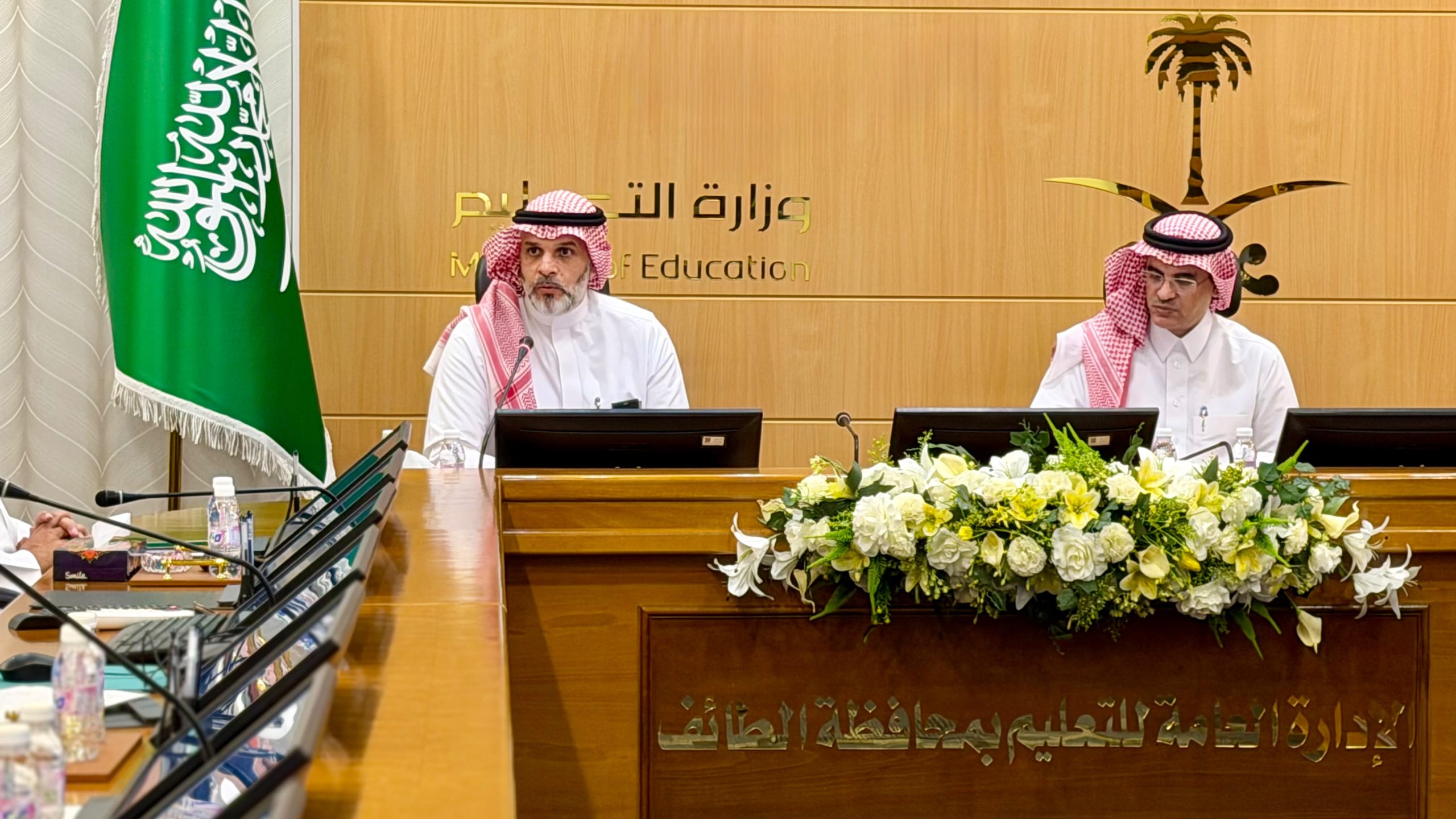 التعليم والتجمع الصحي بمحافظة الطائف يناقشان برامج الصحة المدرسية والتحديات والتوصيات