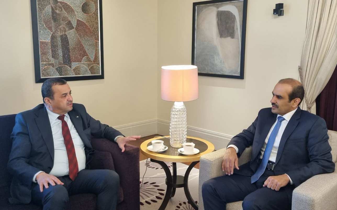 الجزائر وقطر تؤكدان أهمية دعم الجهود الرامية لتحقيق استقرار أسواق النفط