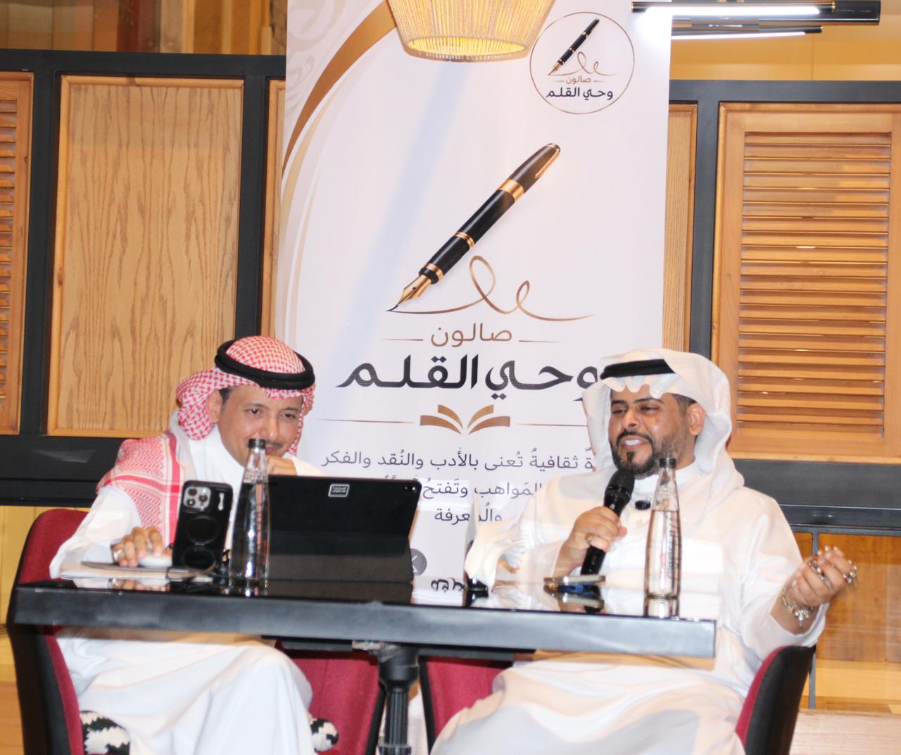 حين يصبح المقهى منبرًا للقصيدة.. الشعر يجمع القلوب في أمسية ثقافية